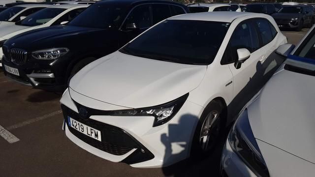 Blanco Usado 2020 Toyota Corolla Active Berlina | 20.500 € (Precio justo) - Imagen 1/4