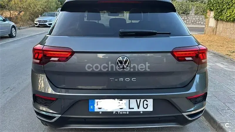 Usado VW T-Roc Sportline 150 CV (110 kW) 2021 Gris / plata SUV