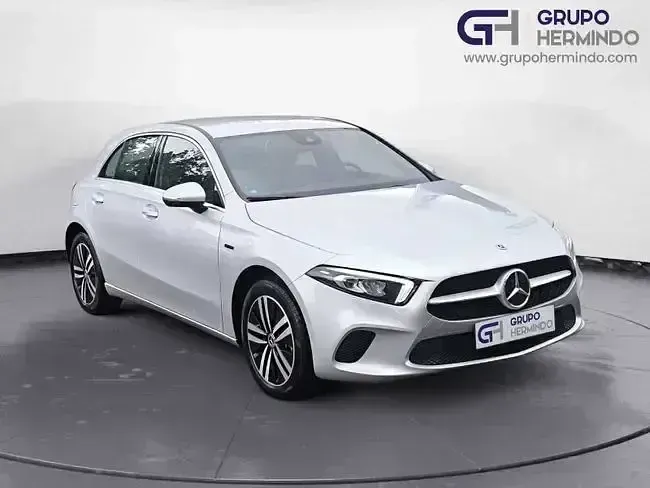 Usado Mercedes A250 220 CV (161 kW) 2021 Gris