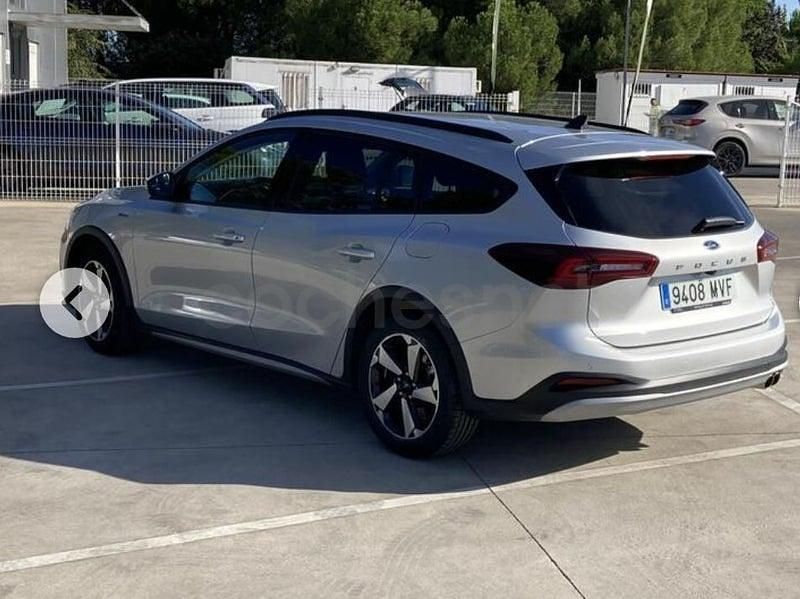 Usado Ford Focus Active X 155 CV (114 kW) 2024 Gris / plata Familiar
