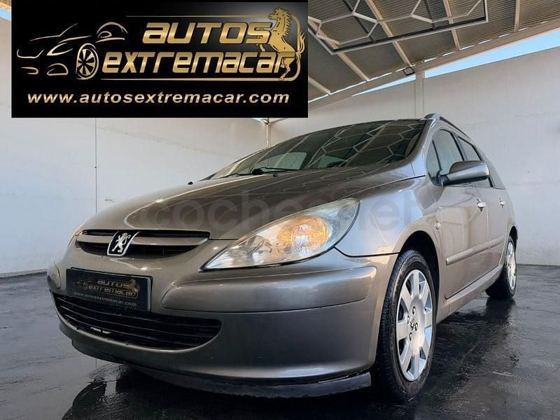 Usado Peugeot 307 110 CV (80 kW) 2004 Gris / plata Familiar