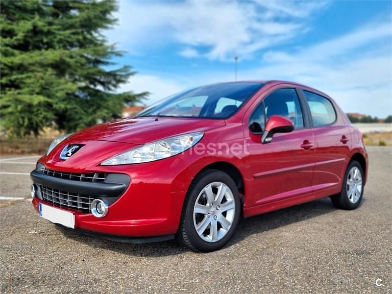 Granate Usado 2007 Peugeot 207 Premium Berlina | 3450 € (Un poco caro) - Imagen 1/4