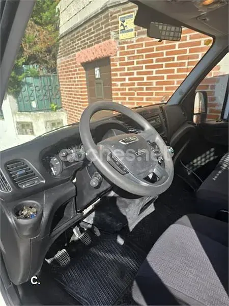 Usado Iveco Daily 126 CV (92 kW) 2012 Blanco Pickup/Camioneta