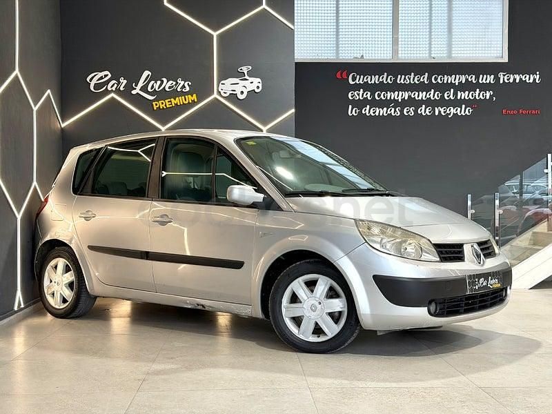 Usado Renault Scénic II Expression 105 CV (77 kW) 2006 Gris / plata Monovolumen