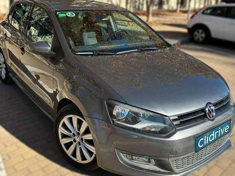 Usado VW Polo Advance 95 CV (69 kW) 2009 Gris Utilitario