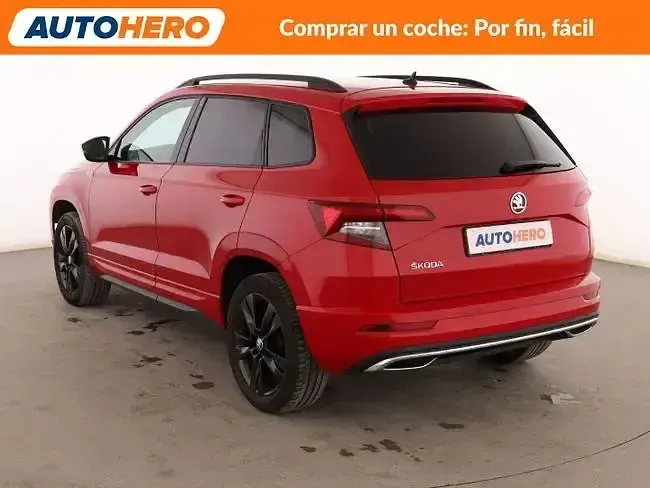 Usado Skoda Karoq SportLine 150 CV (110 kW) 2019 Rojo SUV