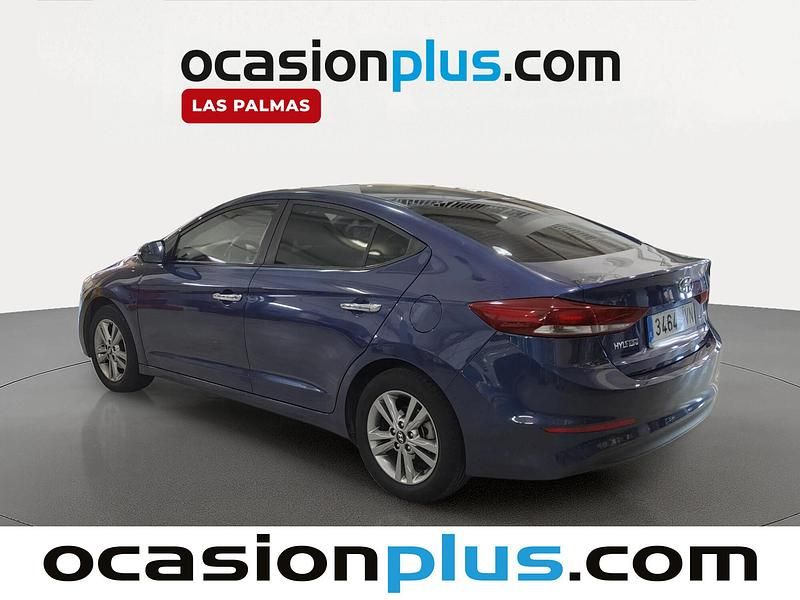 Usado Hyundai Elantra Style 132 CV (97 kW) 2016 Azul Berlina