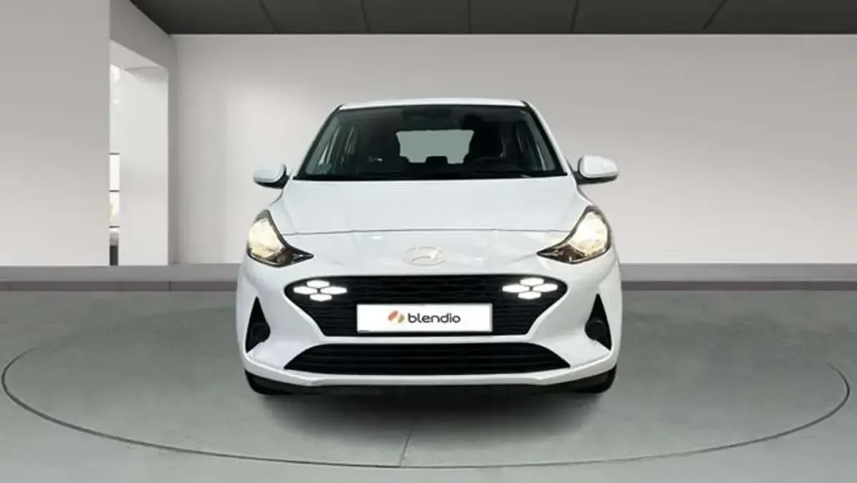Używany Hyundai i10 67 KM (49 kW) 2024 Biały Hatchback