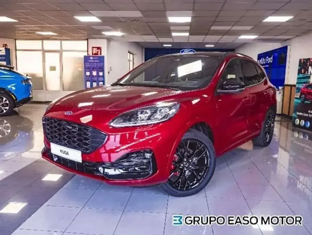 Usado Ford Kuga ST-Line X 226 CV (166 kW) 2023 Rojo SUV