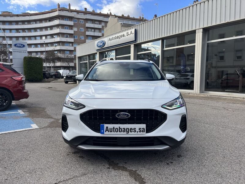 Usado Ford Focus Active 155 CV (114 kW) 2023 Blanco Familiar