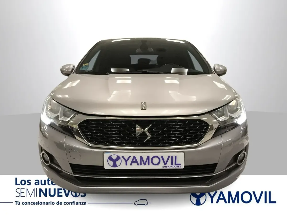 Usado DS Automobiles DS4 Crossback 120 CV (88 kW) 2016 Gris / plata SUV