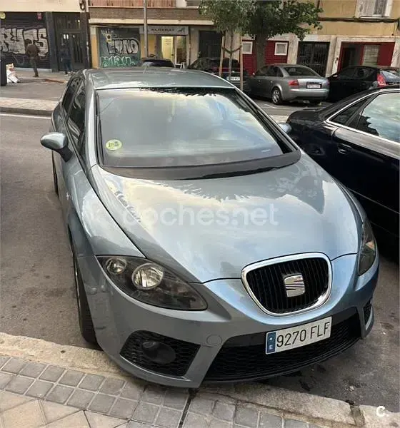 Usado Seat Leon Stylance 140 CV (102 kW) 2007 Gris / plata Utilitario