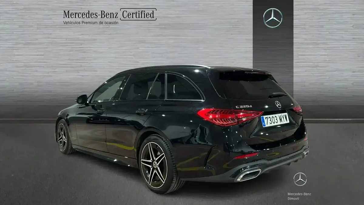 Usado Mercedes C220 AMG line 200 CV (147 kW) 2024 Negro Familiar