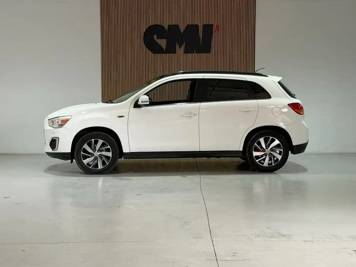 Usado Mitsubishi ASX Motion 116 CV (85 kW) 2014 Blanco SUV