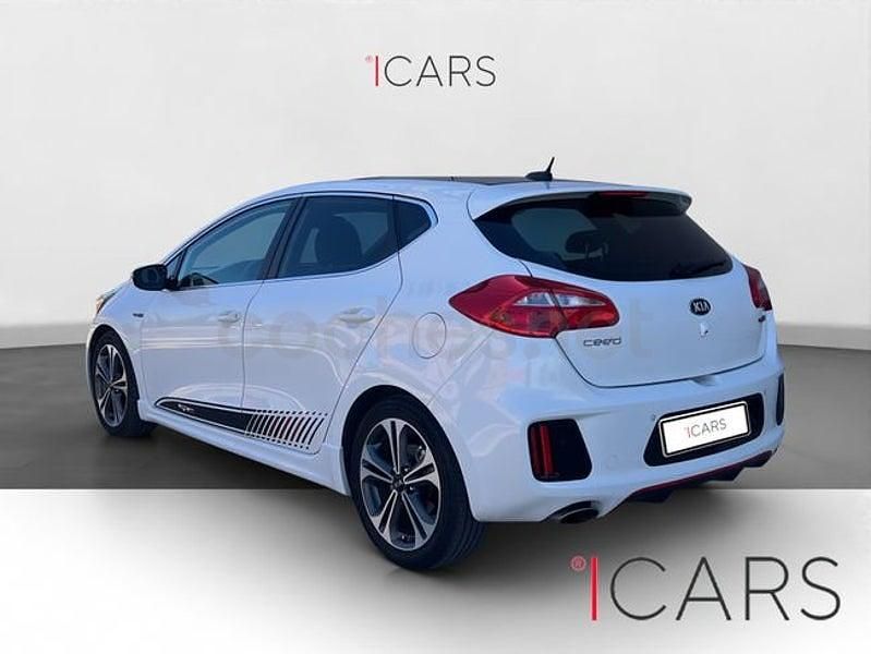 Usado Kia Ceed GT GT-Line 120 CV (88 kW) 2016 Blanco Berlina