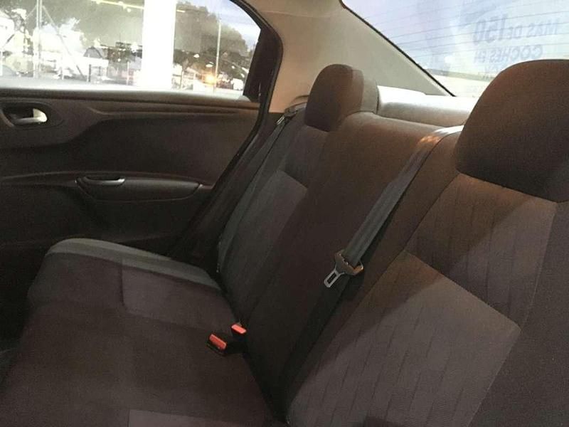 Negro Usado 2015 Citroën C-Elysee I Exclusive Utilitario | 9000 € - Imagen 1/4