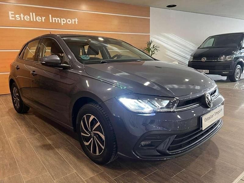 Gris Usado 2022 VW Polo Life Utilitario | 16.900 € (Precio justo) - Imagen 1/4