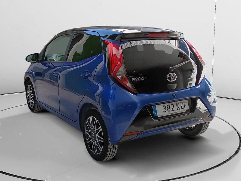 Usado Toyota Aygo 72 CV (52 kW) 2019 Utilitario