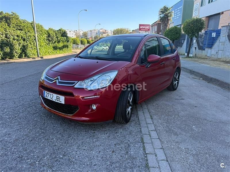 Usado Citroën C3 68 CV (50 kW) 2015 Granate Berlina