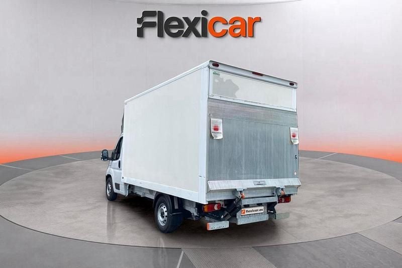 Blanco Usado 2021 Fiat Ducato Van | 28.990 € (Precio justo) - Imagen 1/4