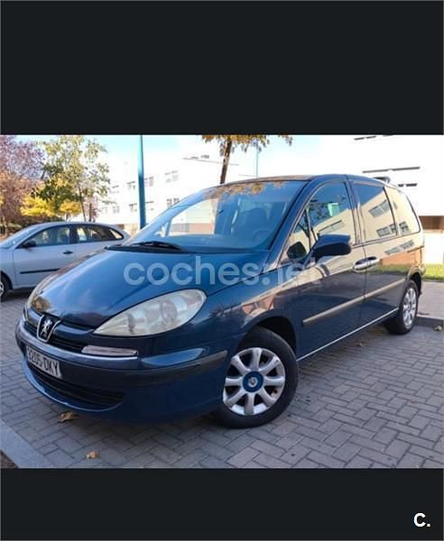 Usado Peugeot 807 160 CV (117 kW) 2005 Azul Monovolumen