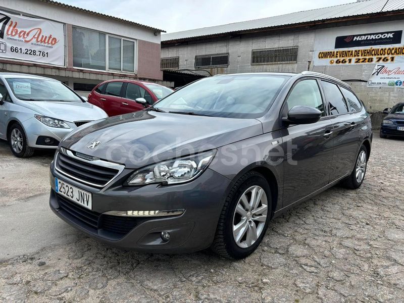 Gris / plata Usado 2016 Peugeot 308 Style Familiar | 9700 € (Un poco caro) - Imagen 1/4