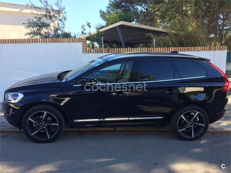 Negro Usado 2016 Volvo XC60 Summum SUV | 22.500 € (Precio justo) - Imagen 1/4