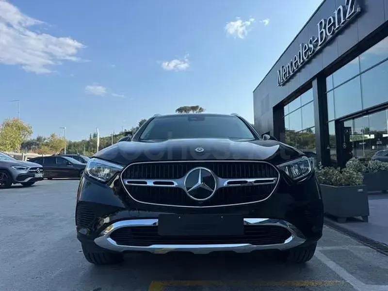 Nuevo Mercedes GLC200 204 CV (150 kW) 2026 Negro SUV