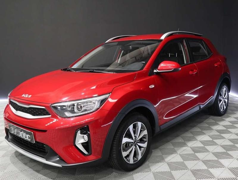 Usado Kia Stonic 101 CV (74 kW) 2023 Rojo SUV