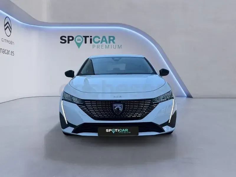 Usado Peugeot 308 Allure 130 CV (95 kW) 2022 Blanco Berlina