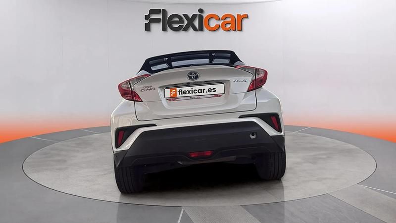 Usado Toyota C-HR Advance 122 CV (89 kW) 2019 Blanco SUV