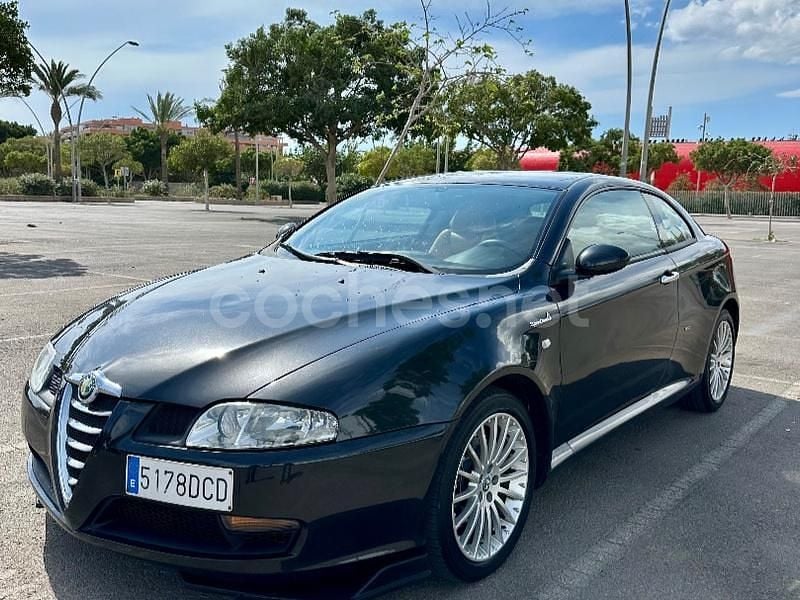 Negro Usado 2005 Alfa Romeo GT Progression Coupe | 4500 € - Imagen 1/4