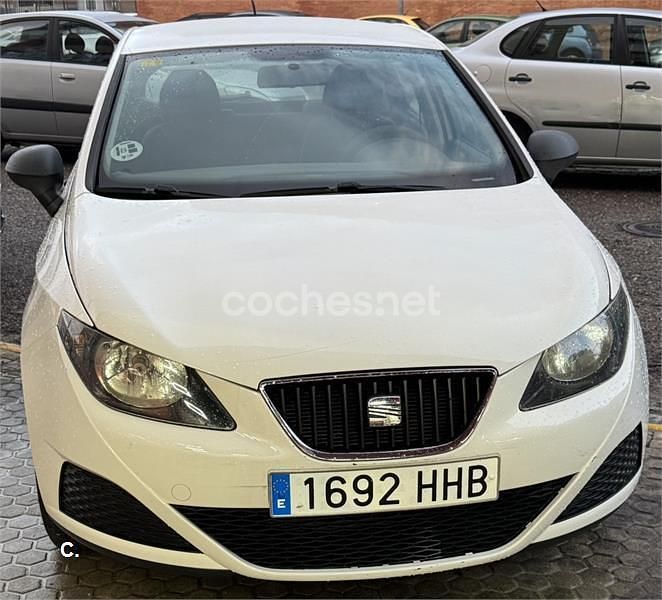 Blanco Usado 2011 Seat Ibiza Berlina | 6999 € (Precio justo) - Imagen 1/4