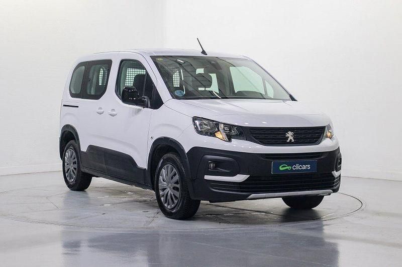 Usado Peugeot Rifter Business-Line 100 CV (73 kW) 2022 Negro Monovolumen