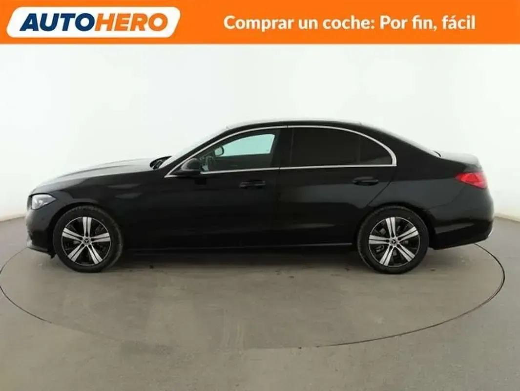 Usado Mercedes C220 Avantgarde 220 HP (161 kW) 2024 Preto Sedan