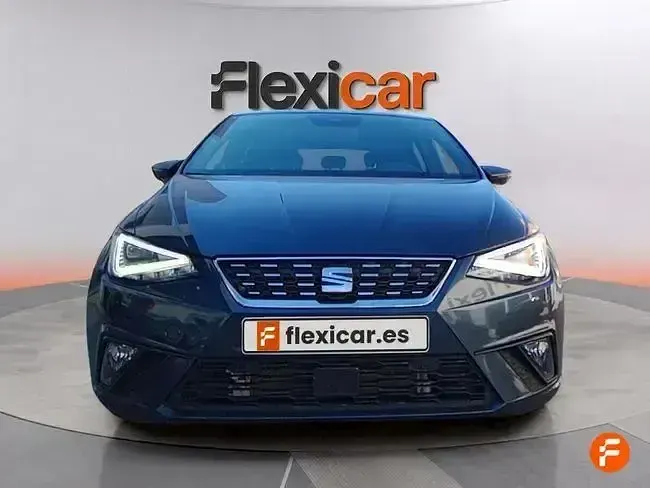 Usado Seat Ibiza 115 CV (84 kW) 2024 Gris Utilitario