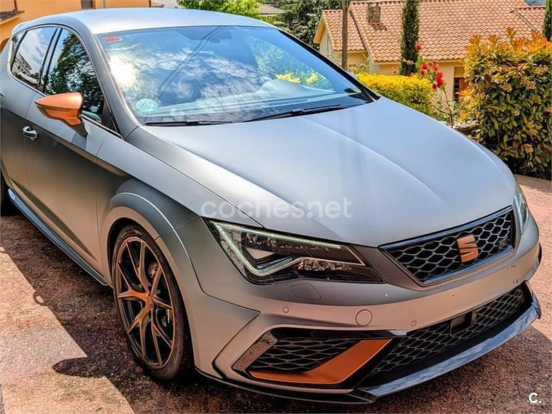 Usado Seat Leon CUPRA 300 CV (220 kW) 2018 Gris / plata Berlina