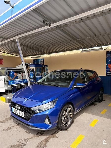 Usado Hyundai i20 84 CV (61 kW) 2022 Azul Utilitario