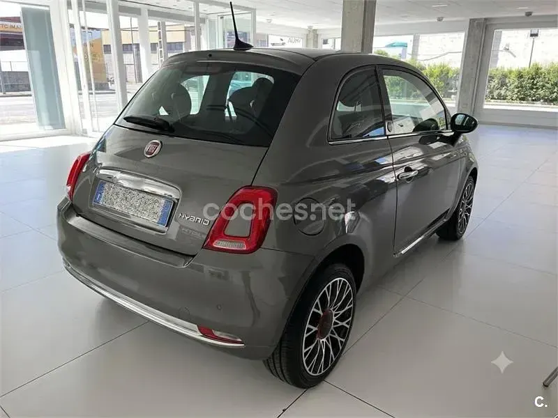 Usado Fiat 500 Red 70 CV (51 kW) 2023 Gris / plata Berlina