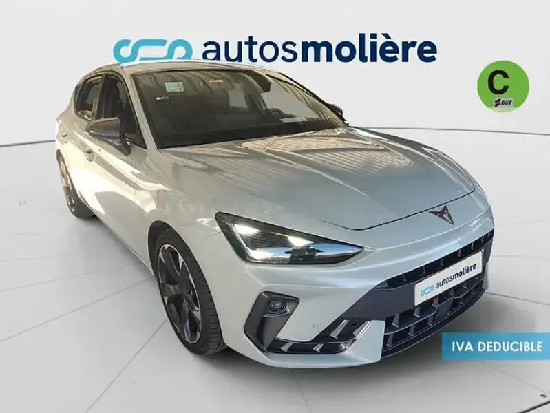 Usado Cupra Leon 150 CV (110 kW) 2024 Gris / plata Berlina