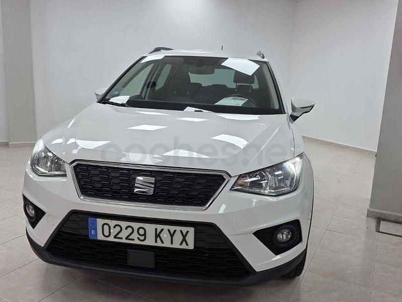 Usado Seat Arona Style 95 CV (69 kW) 2019 Blanco SUV