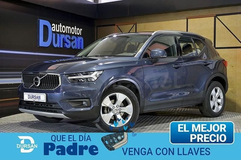 Usado Volvo XC40 Momentum 163 CV (119 kW) 2021 Gris / plata SUV