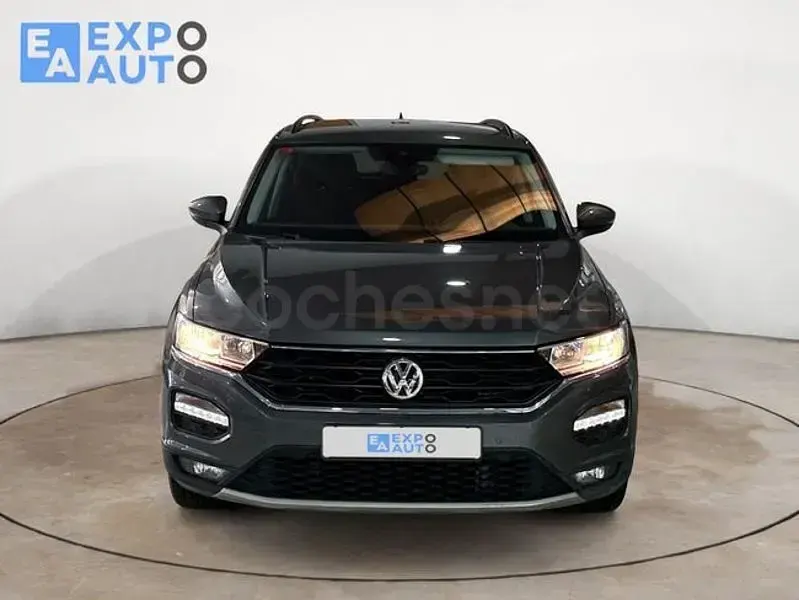 Usado VW T-Roc Advance 115 CV (84 kW) 2020 Gris / plata SUV