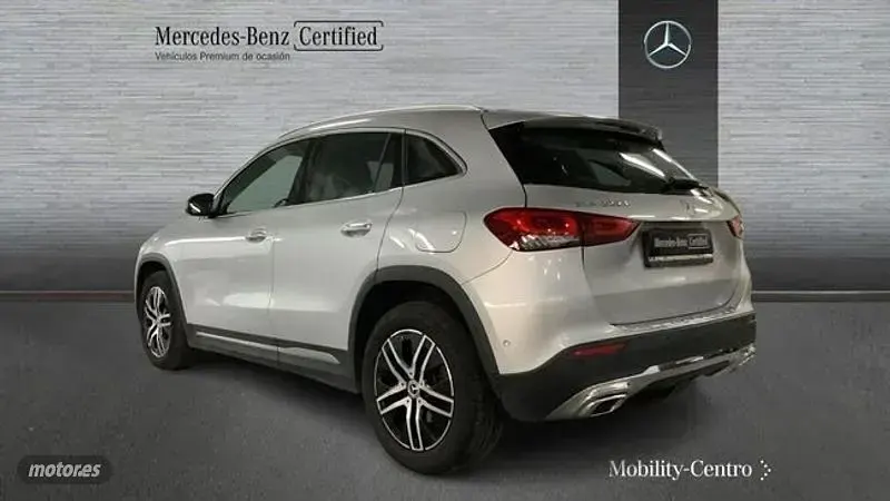 Usado Mercedes GLA200 Progressive 150 CV (110 kW) 2022 Gris SUV