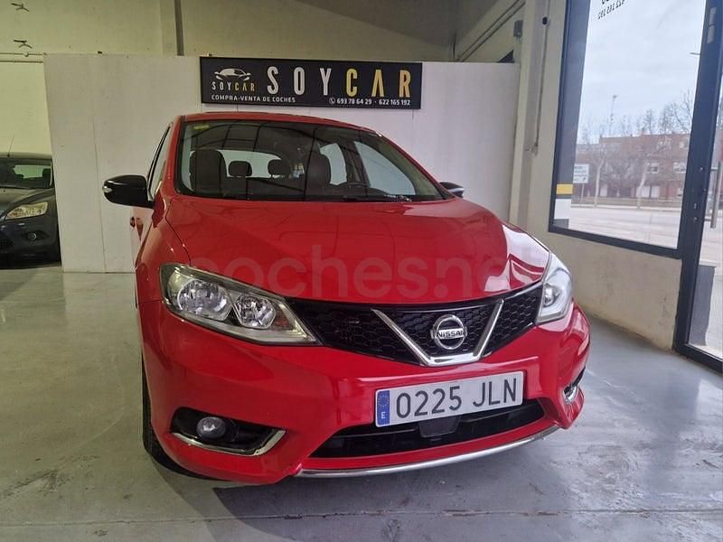 Usado Nissan Pulsar Acenta 110 CV (80 kW) 2015 Rojo Utilitario