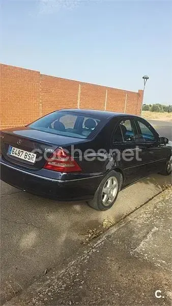 Usado Mercedes C270 Avantgarde 170 CV (125 kW) 2002 Azul Berlina