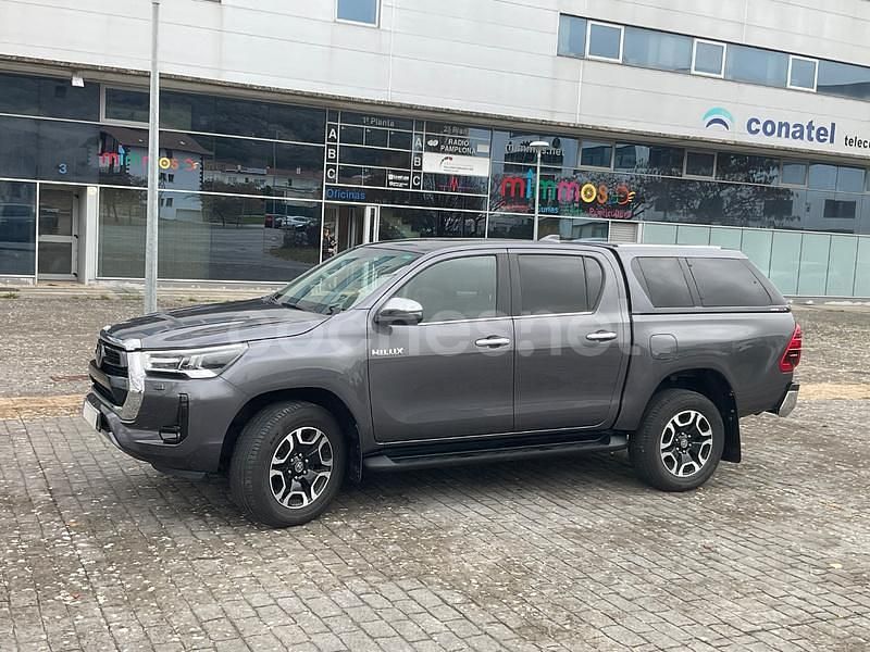 Usado Toyota HiLux 204 CV (150 kW) 2022 Gris / plata Recogida