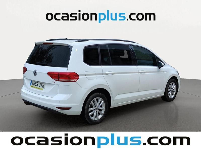 Usado VW Touran Advance 150 CV (110 kW) 2017 Blanco Monovolumen
