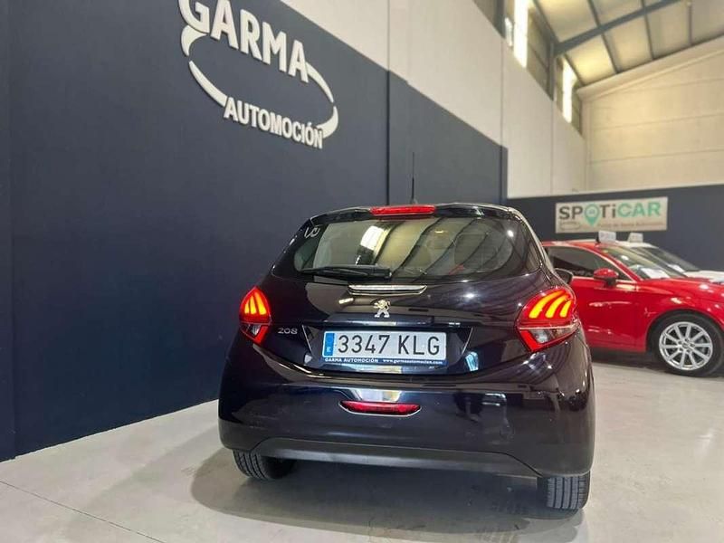 Usado Peugeot 208 Allure 110 CV (80 kW) 2018 Burdeos Utilitario