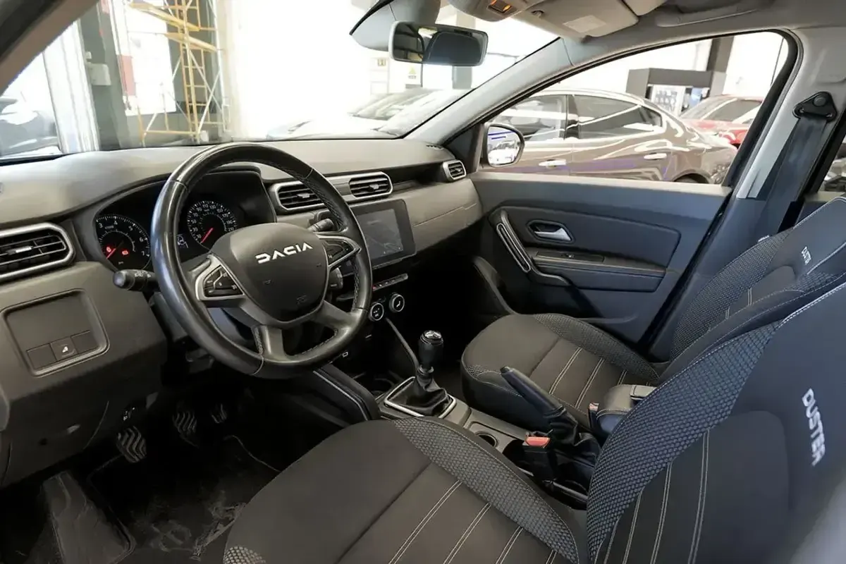 Usado Dacia Duster Prestige 115 CV (84 kW) 2023 Negro SUV